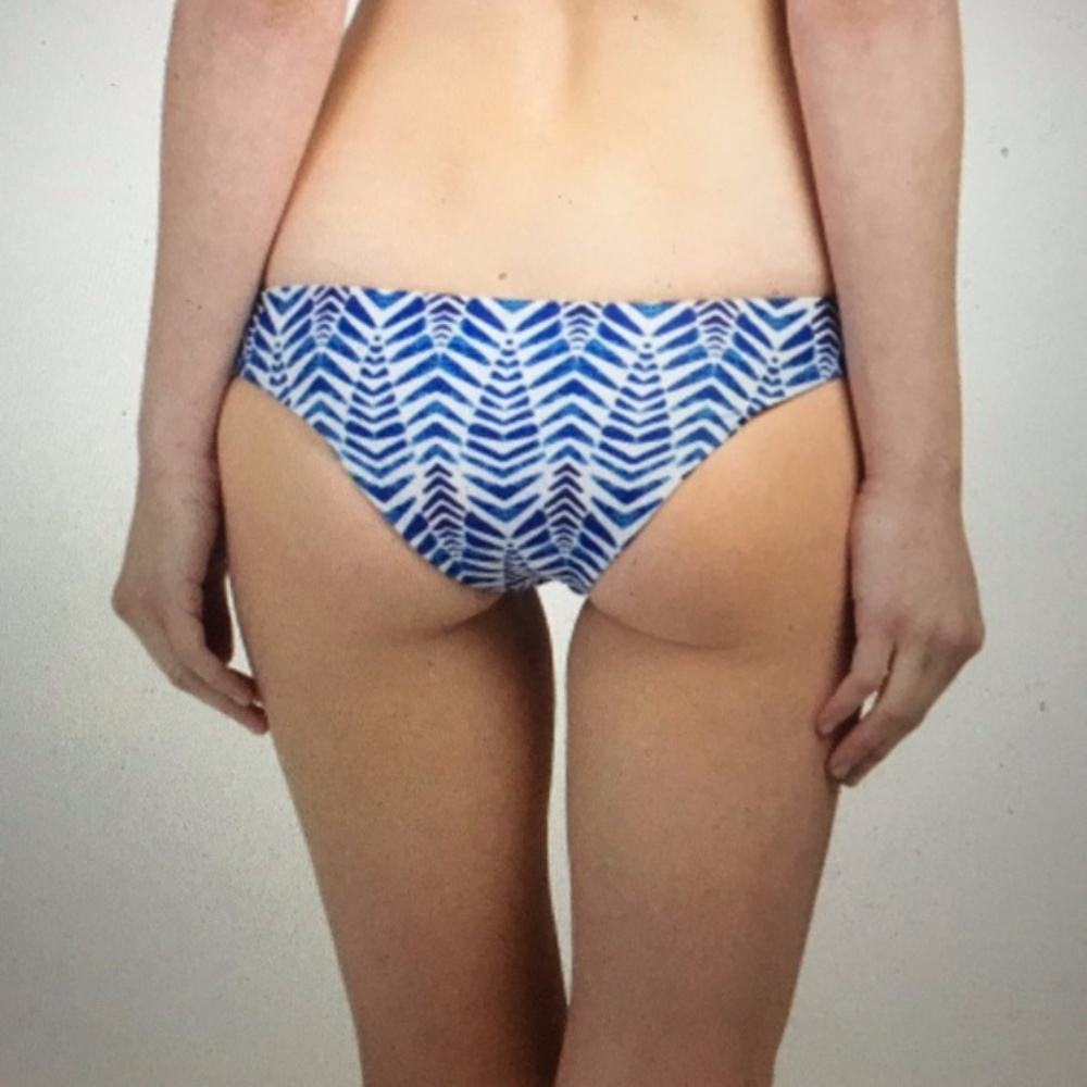 Beach Riot Sandy Bikini Bottom - Picture 5 of 5